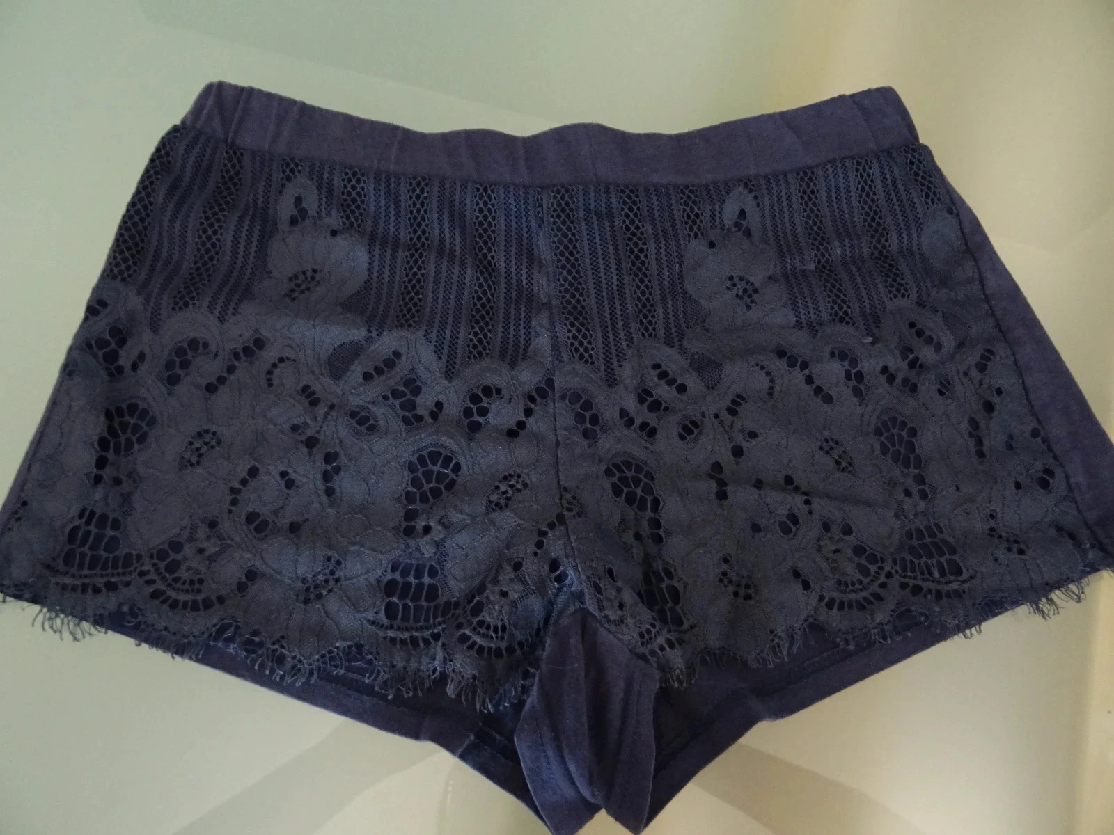 Pijama azul marinho com renda na frente tamanho M – photo 7